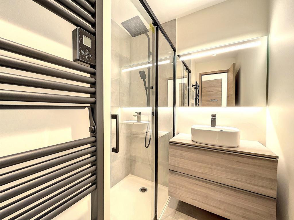 Réalisation Batimo — Salle de bain — Appartement Cannes, Cannes